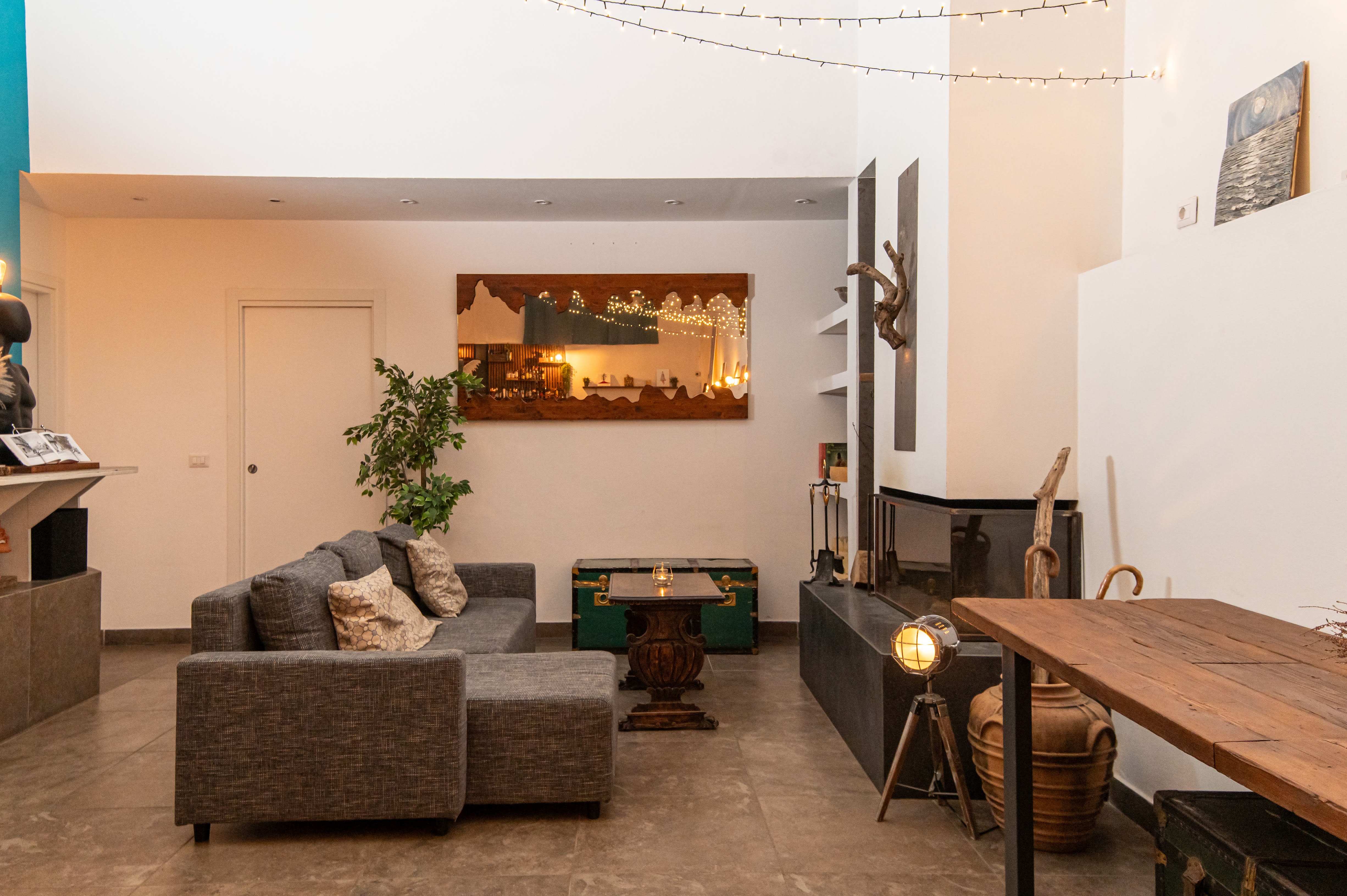 Location per eventi a Napoli - Spazio Yam con ambientazione elegante e versatile per feste private e aziendali