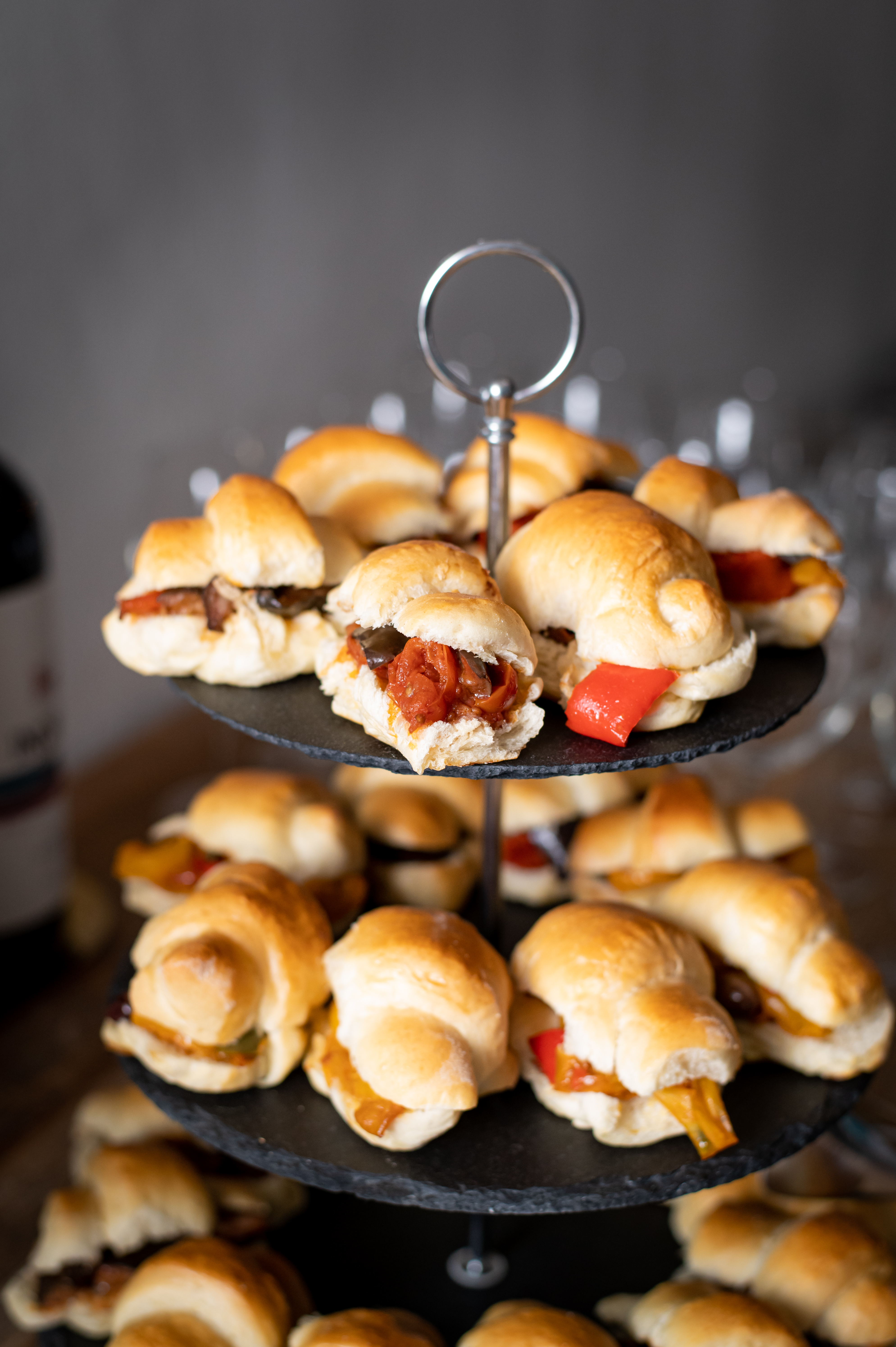 Location per eventi a Napoli - Spazio Yam con ambientazione elegante e versatile per feste private e aziendali