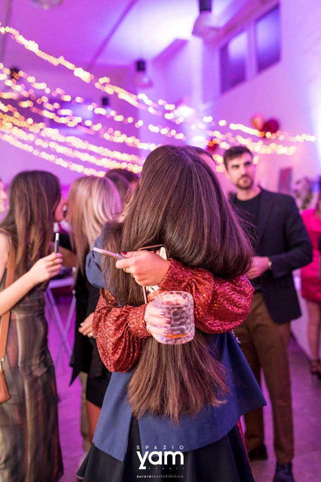 Come organizzare una festa aziendale di successo: benefici e&nbsp;consigli